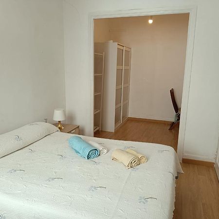 Piso Antiguo, Muebles Viejos, Muy Sencillo, Alquilado En Invierno A Estudiantes, Sin Ascensor, Cocina Antigua A Gas, Edificio Muy Antiguo Apartment A Coruna Luaran gambar