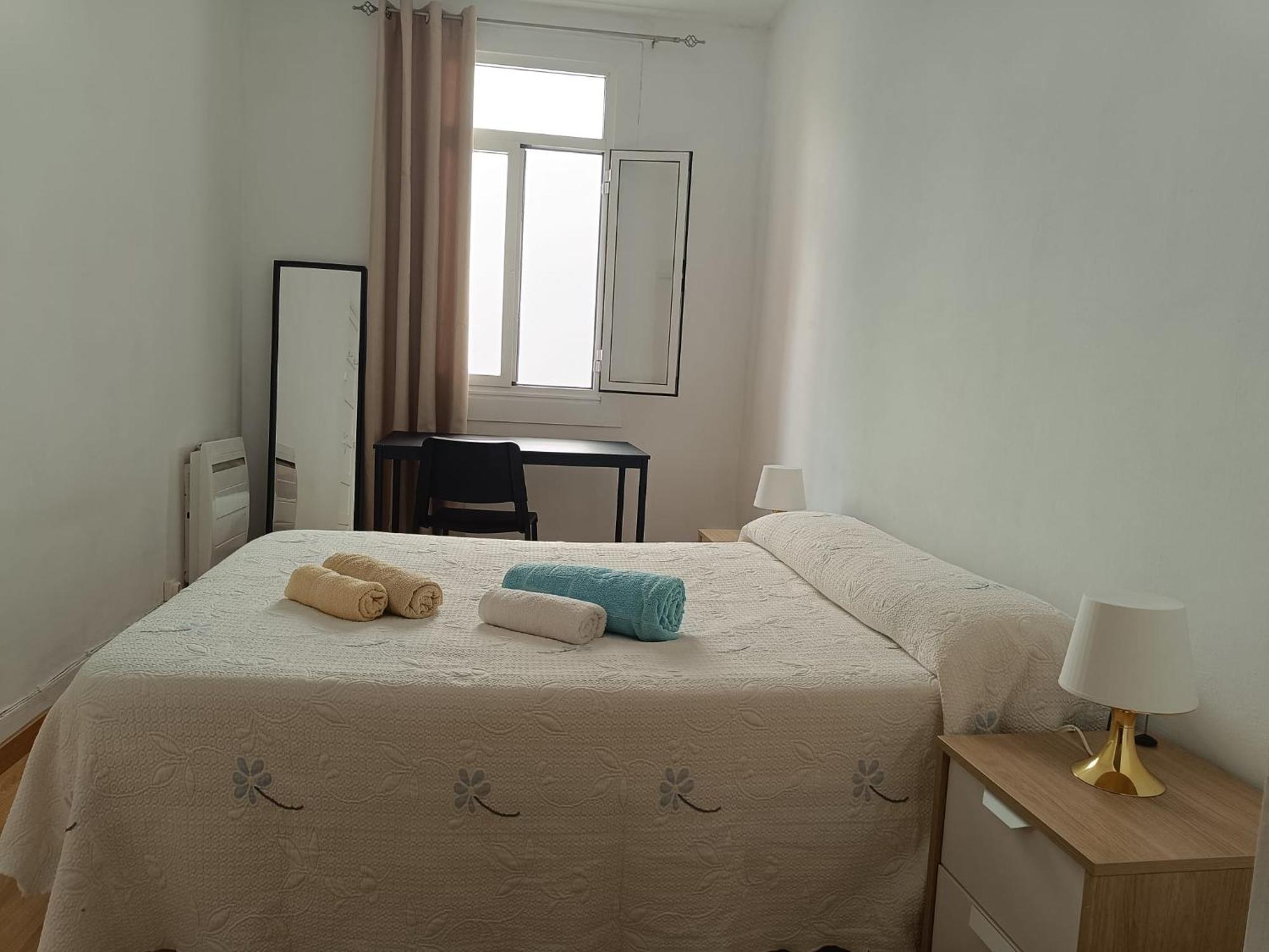Piso Antiguo, Muebles Viejos, Muy Sencillo, Alquilado En Invierno A Estudiantes, Sin Ascensor, Cocina Antigua A Gas, Edificio Muy Antiguo Apartment A Coruna Luaran gambar