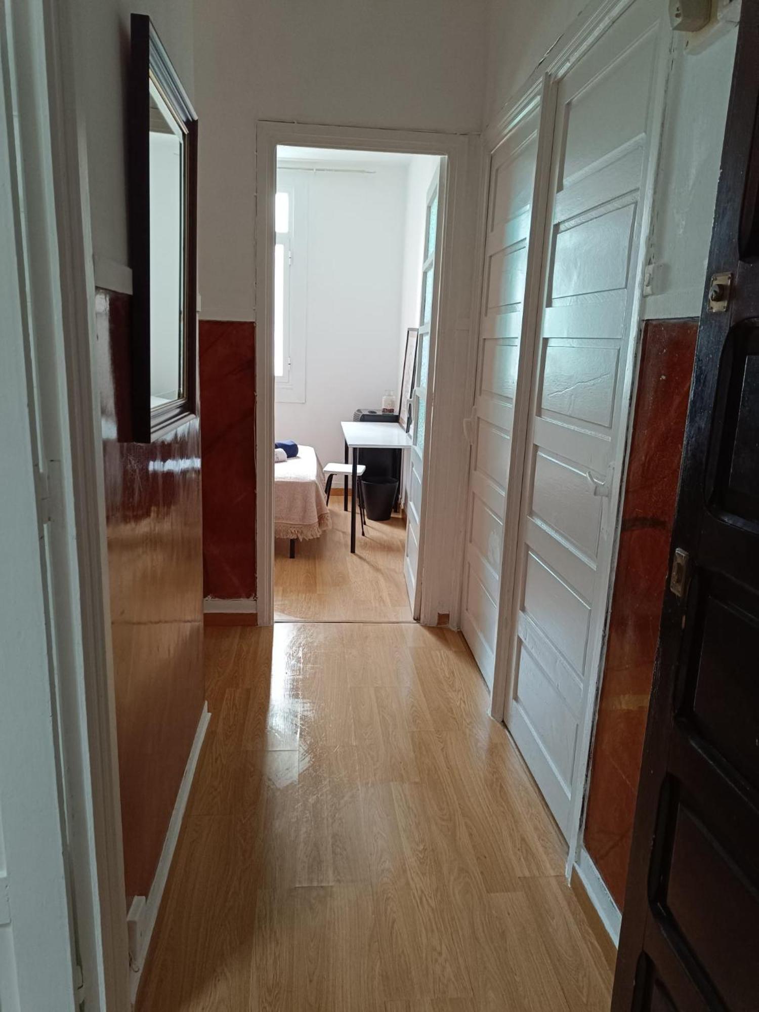 Piso Antiguo, Muebles Viejos, Muy Sencillo, Alquilado En Invierno A Estudiantes, Sin Ascensor, Cocina Antigua A Gas, Edificio Muy Antiguo Apartment A Coruna Luaran gambar